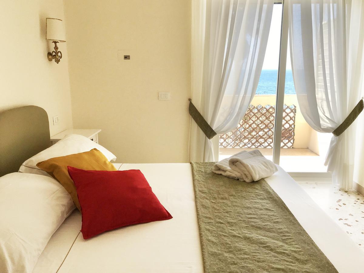 Villa Del Sole Террачина Екстер'єр фото