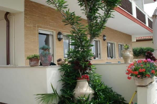 Villa Del Sole Террачина Екстер'єр фото